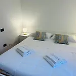 Vega Center * Βερόνα