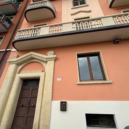 아파트 Vega Center 베로나